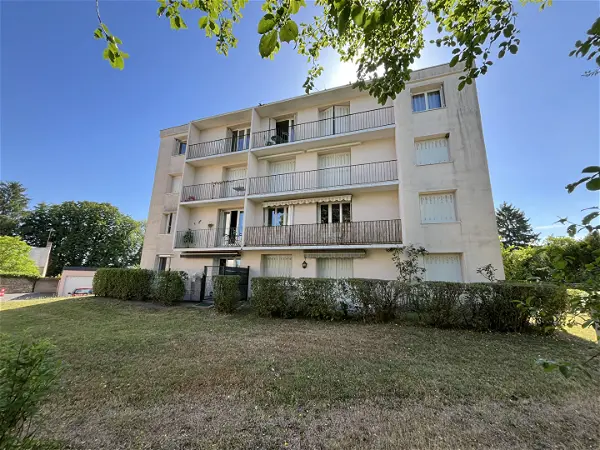 Appartement à vendre - DECIZE, 3 pièces