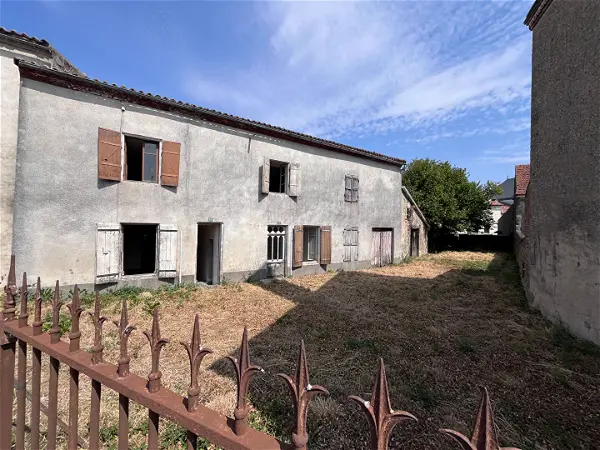 Achat maison 6 pièces - 160m² à Chiche (79350)