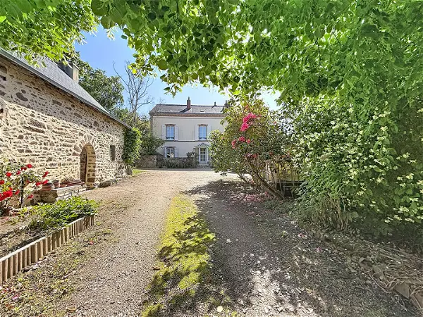 Achat maison 4 pièces - 175.5m² à Laval (53000)