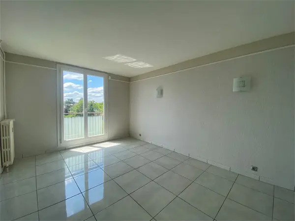 Location appartement 3 pièces - 58.95m² à Chateauroux (36000)
