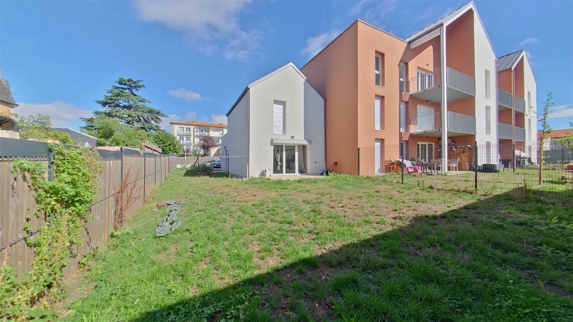 Voir la photo 1/9 du type house à Poitiers