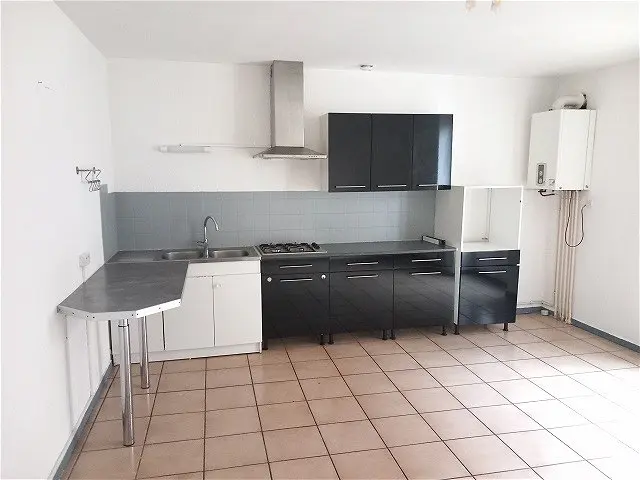 Appartement à Le Chambon-Feugerolles