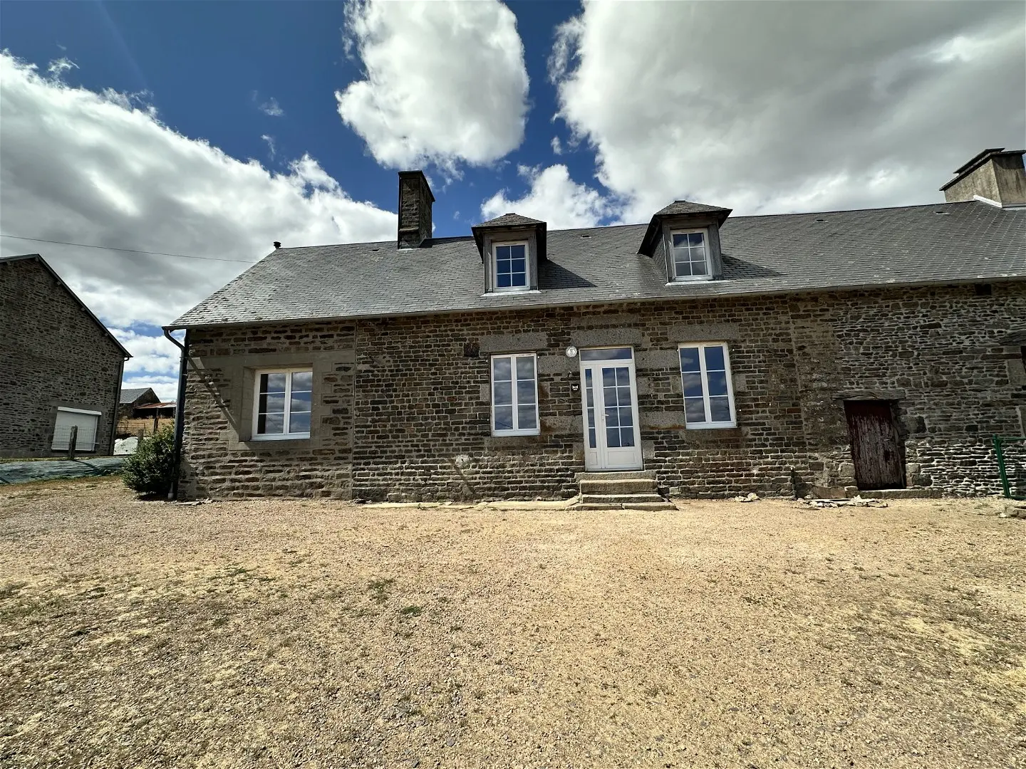 Maison à Saint-Quentin-les-Chardonnets