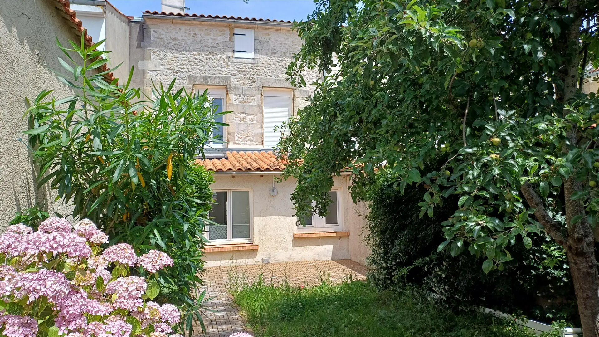 Maison à Tonnay-Charente