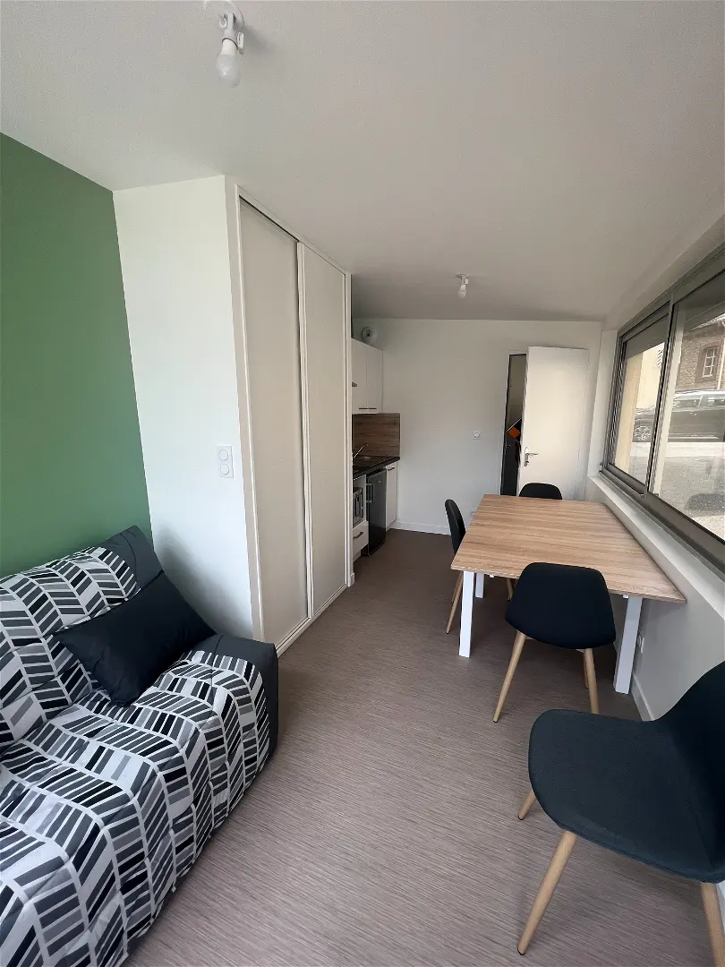 Studio à Laval