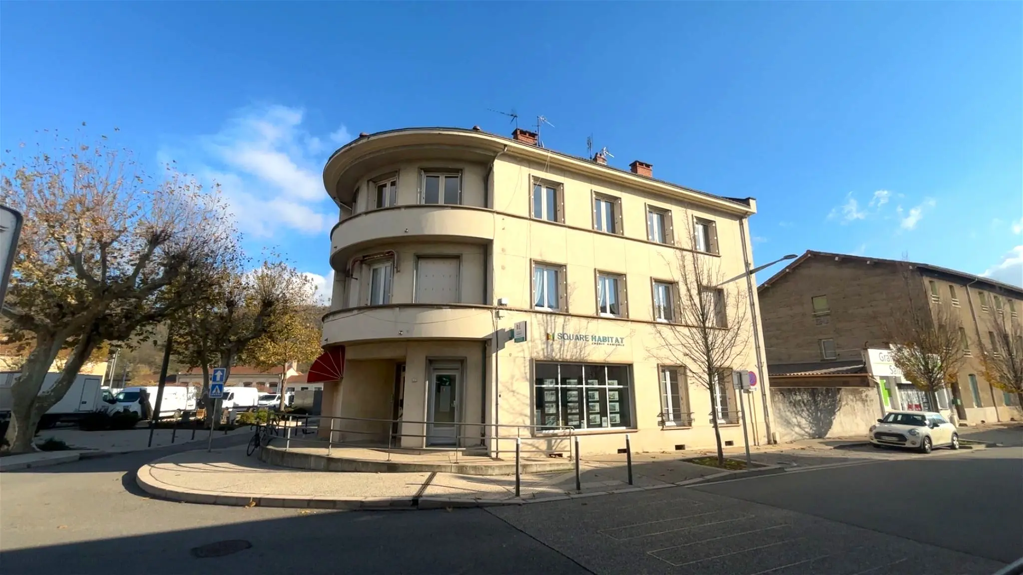 Agence immobilière Square Habitat de Saint Vallier Drôme France Crédit Agrciole