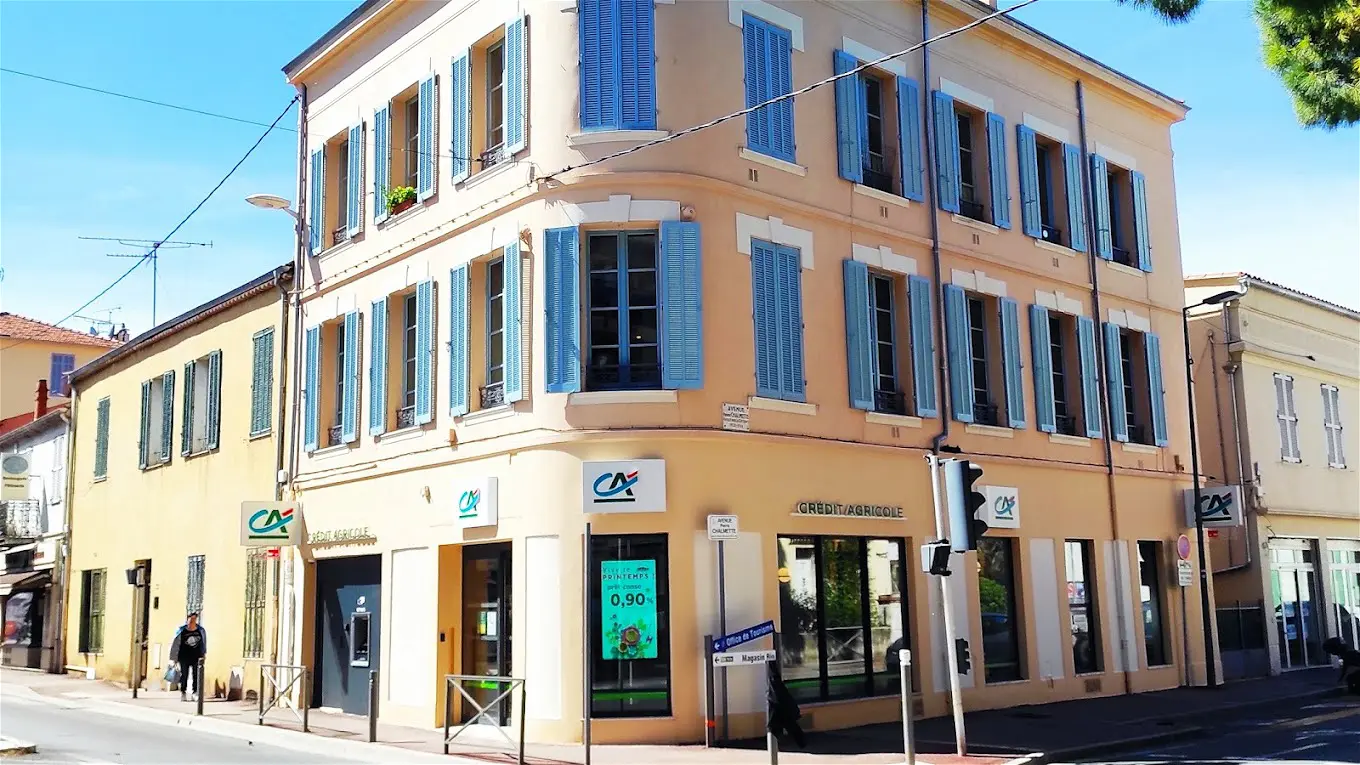 Agence immobilière Golfe Juan Square Habitat Crédit Agricole Square Habitat